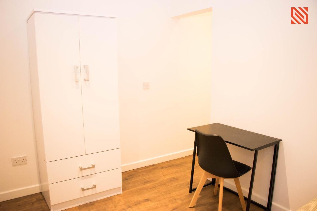 Modern Newgate Apartments - Convenient Location, Close To All Local Amenities Stoke-on-Trent Buitenkant foto