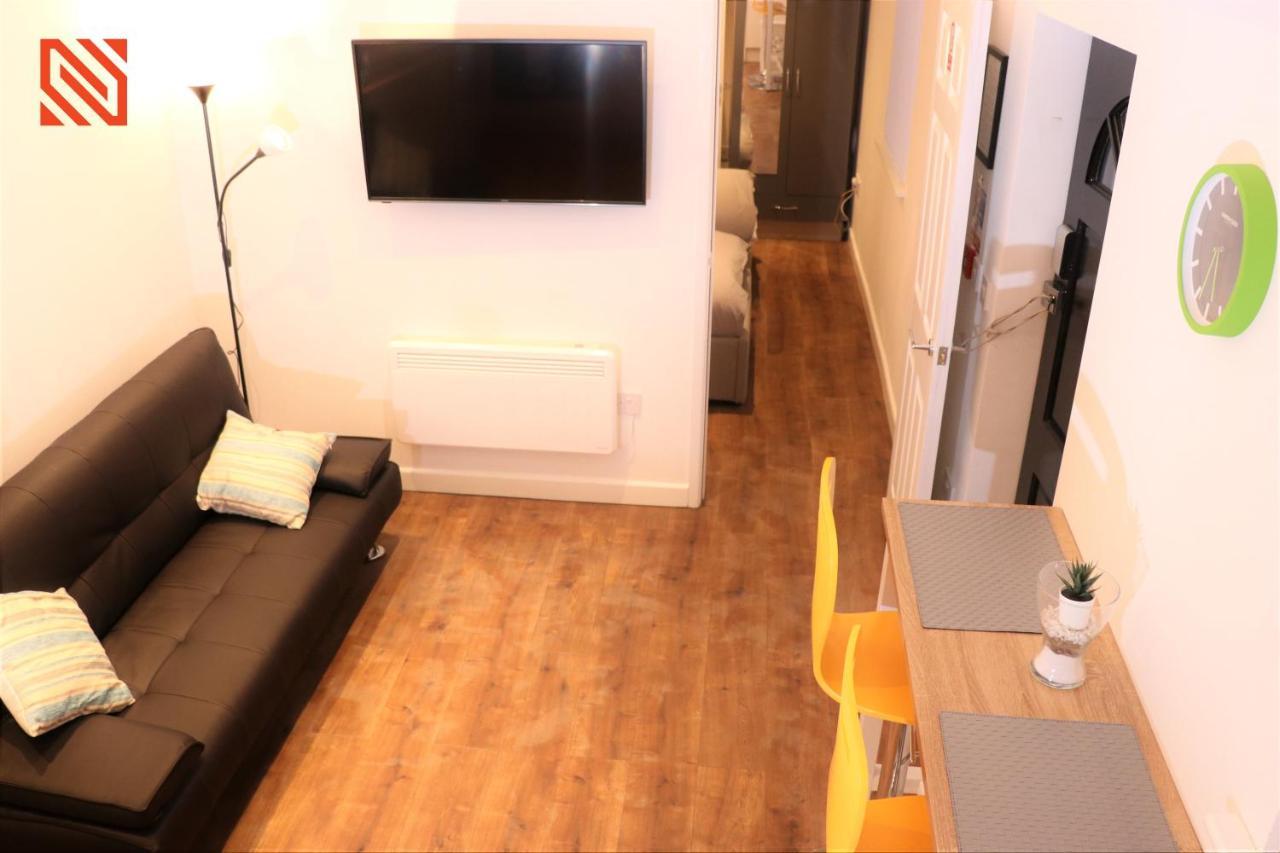 Modern Newgate Apartments - Convenient Location, Close To All Local Amenities Stoke-on-Trent Buitenkant foto